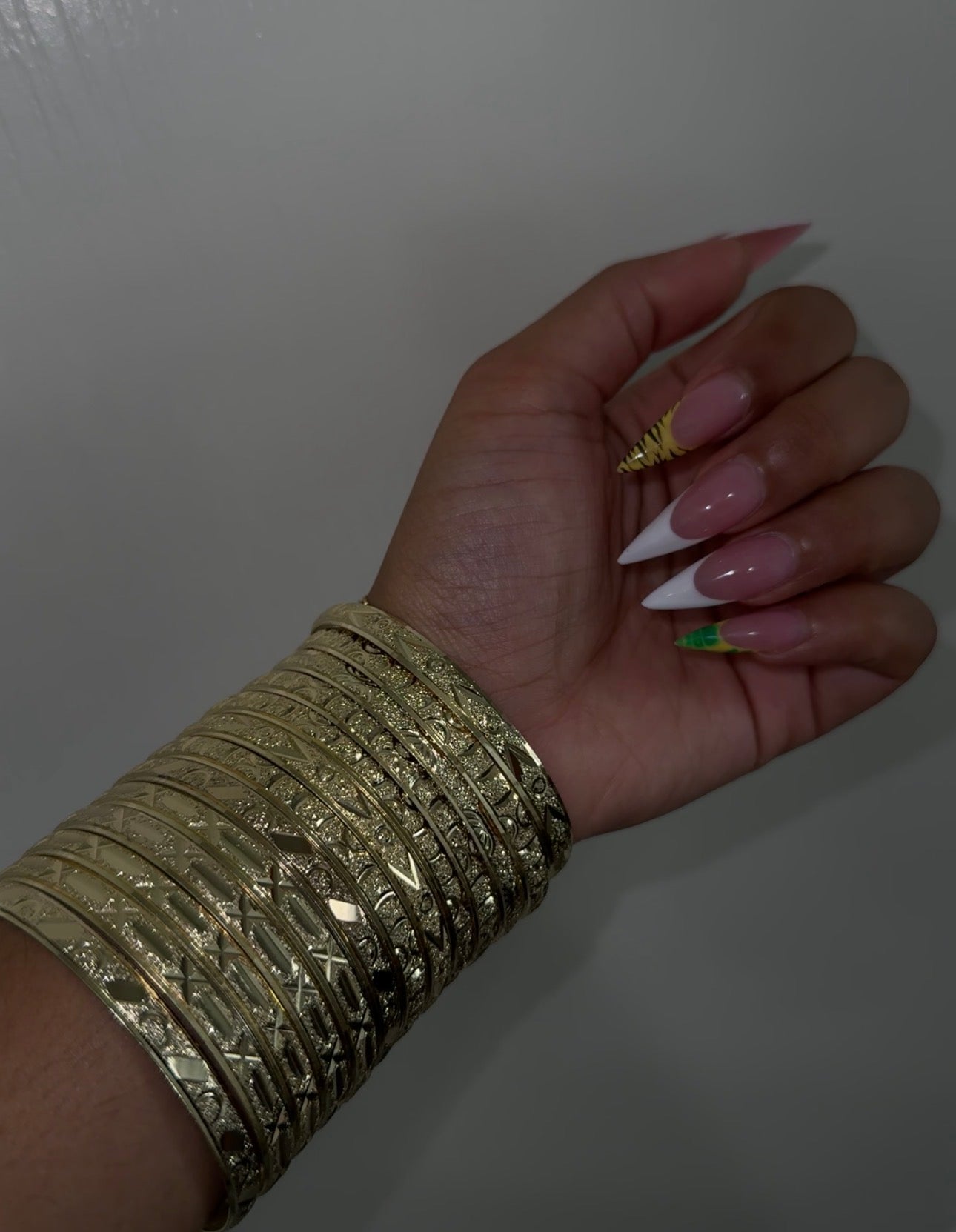 BANGLES