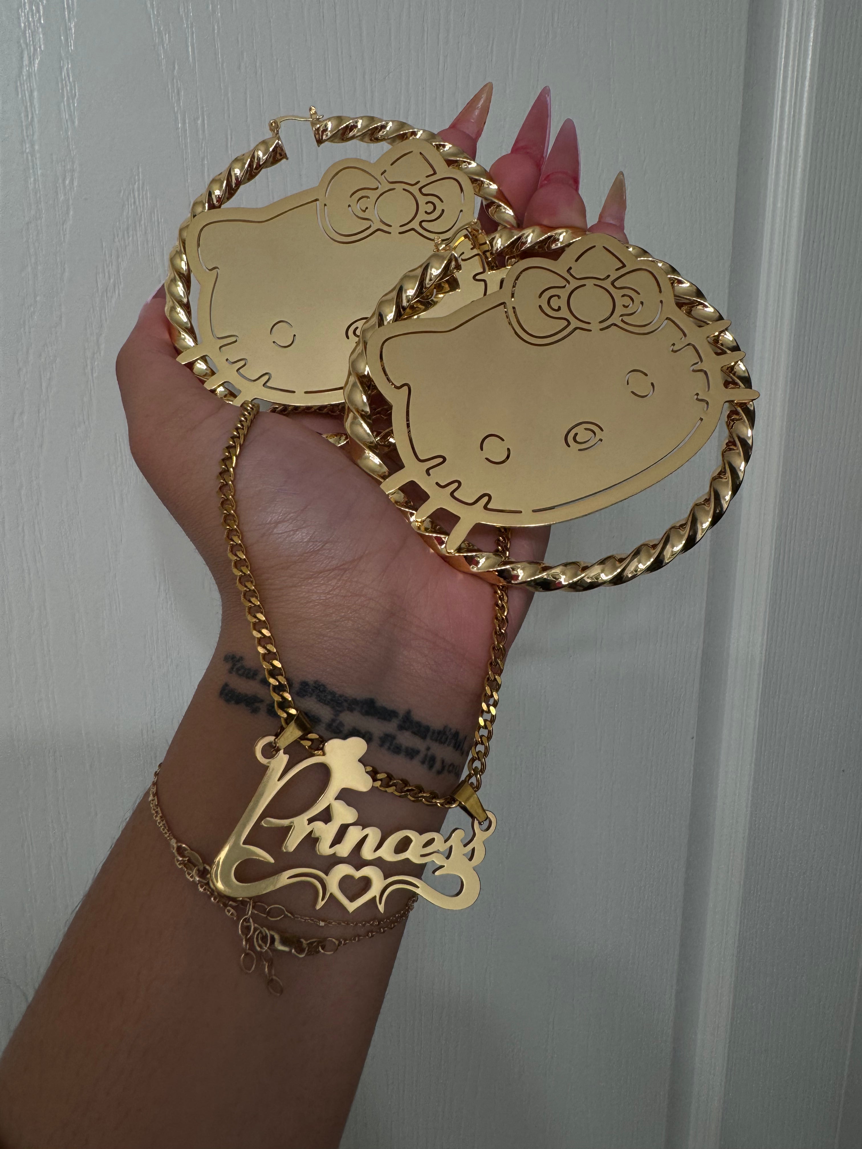 CUSTOM NAME NECKLACE